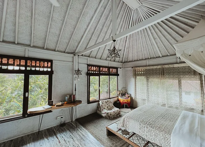 1111 Villa Ganesh Resort